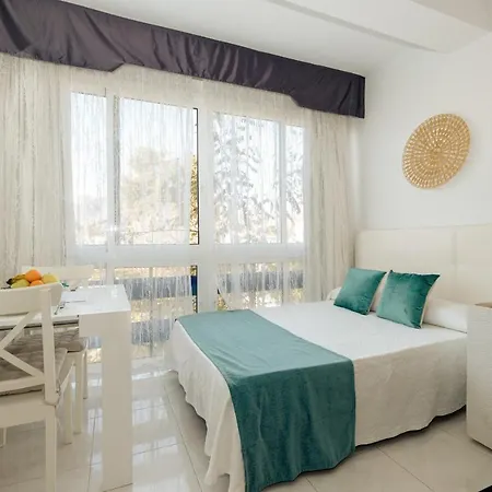 Top2stay Alamos לינה וארוחת בוקר 3*